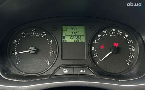 Skoda Fabia 2012 - фото 18