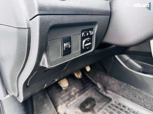 Toyota Corolla 2012 - фото 28