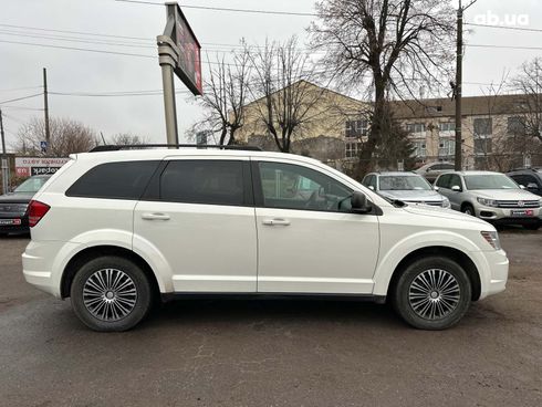 Dodge Journey 2016 белый - фото 6