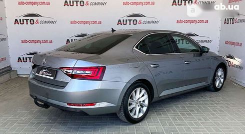 Skoda Superb 2018 - фото 3