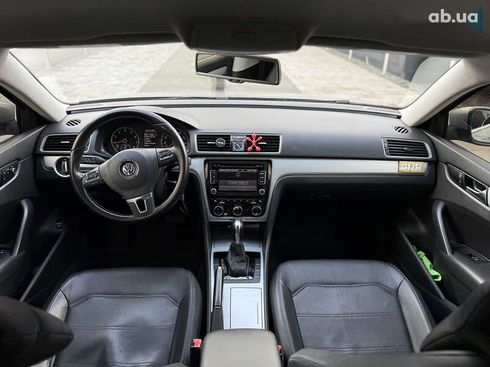 Volkswagen Passat 2011 - фото 16