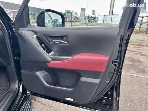 Toyota Land Cruiser 2023 - фото 22