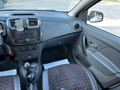 Renault Sandero 2021 белый - фото 26