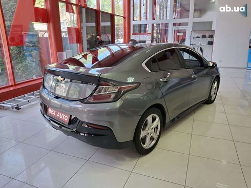 Chevrolet Volt 2016 - фото 10