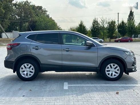 Nissan Qashqai 2019 - фото 12