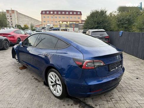 Tesla Model 3 2021 - фото 4