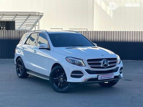 Mercedes-Benz GLE-Class 2017 - фото 3