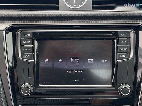 Volkswagen Passat 2017 - фото 27