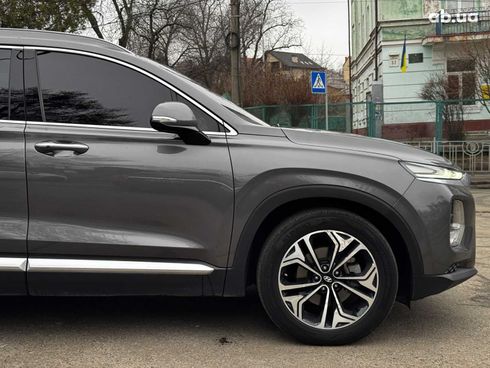 Hyundai Santa Fe 2019 серый - фото 11