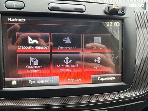 Renault Sandero 2019 - фото 18