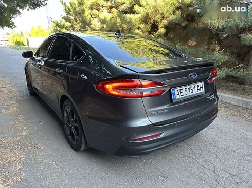 Ford Fusion 2019 - фото 14