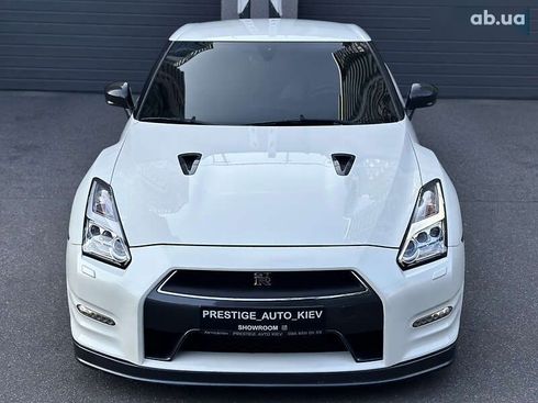 Nissan GT-R 2013 - фото 5