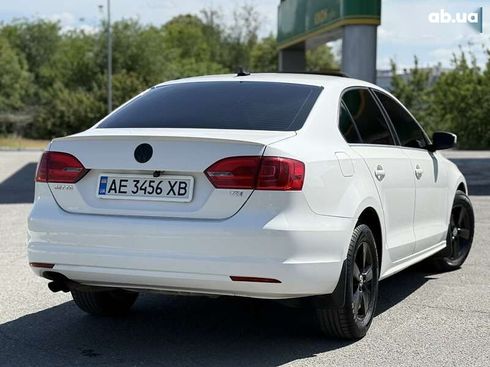 Volkswagen Jetta 2012 - фото 8