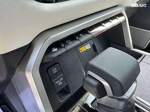 Toyota Sequoia 2023 - фото 16