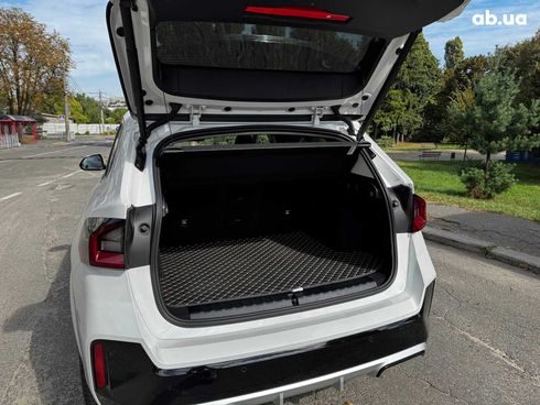 BMW X1 2024 белый - фото 11
