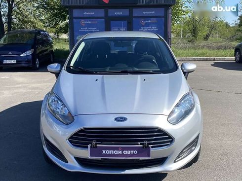 Ford Fiesta 2018 - фото 2