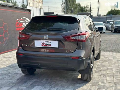 Nissan Qashqai 2020 - фото 13