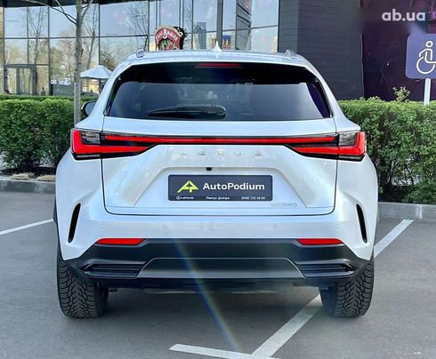 Lexus NX 2022 - фото 8