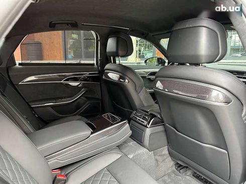 Audi S8 2025 - фото 25