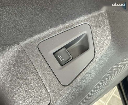 Volkswagen Touareg 2019 - фото 21