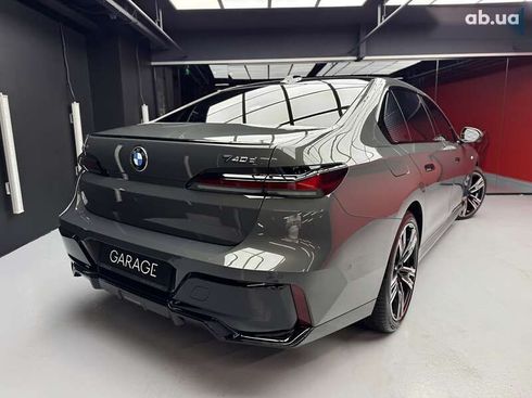 BMW 7 серия 2023 - фото 17