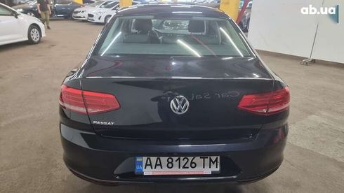 Volkswagen Passat 2018 - фото 16