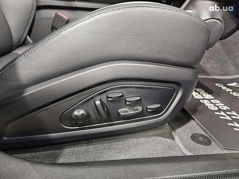 Porsche Taycan 2021 - фото 20