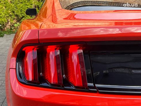 Ford Mustang 2015 оранжевый - фото 14