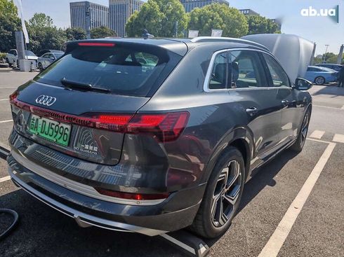 Audi E-Tron 2023 - фото 3