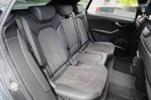 Audi Q8 2021 - фото 11