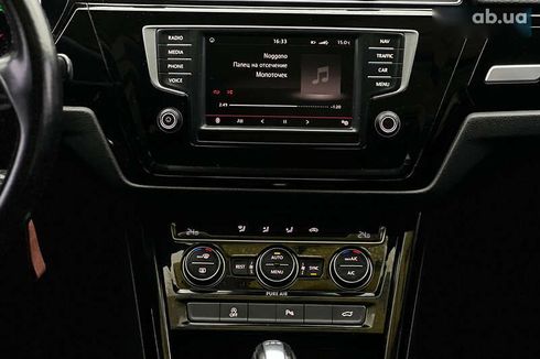 Volkswagen Touran 2015 - фото 16
