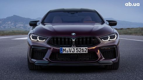 BMW M8 Gran Coupe 2023 - фото 6