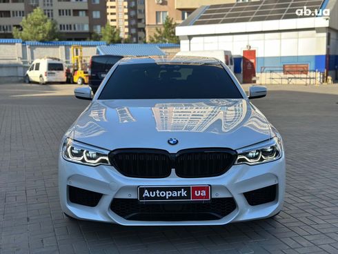 BMW 5 серия 2018 белый - фото 3