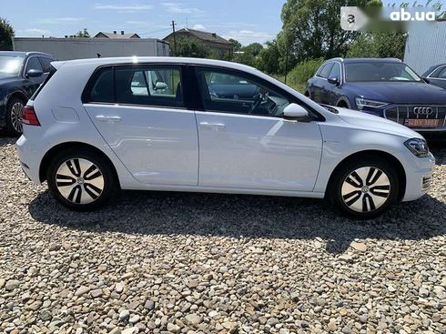 Volkswagen e-Golf 2020 - фото 12