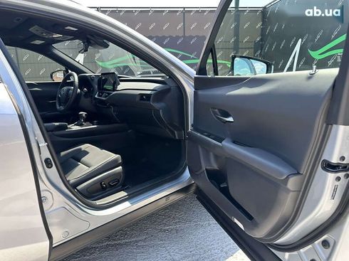 Lexus UX 2023 - фото 21