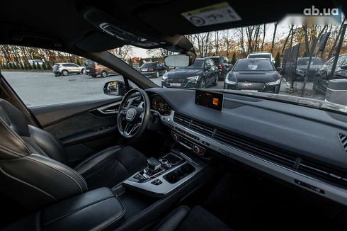 Audi Q7 2017 - фото 18