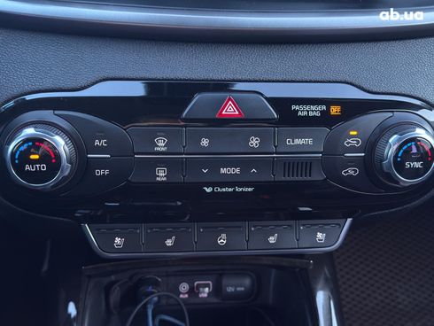 Kia Sorento 2017 серый - фото 24