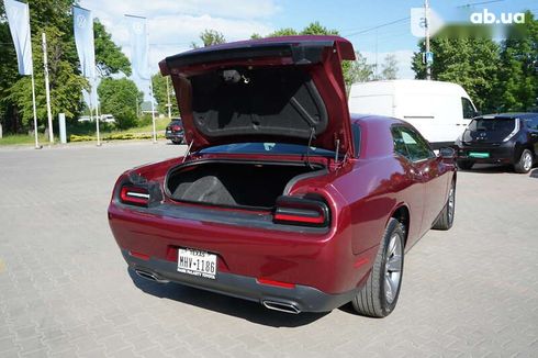 Dodge Challenger 2019 - фото 10