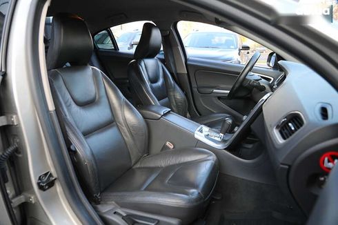 Volvo S60 2014 - фото 8