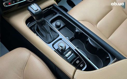 Volvo XC90 2017 - фото 24