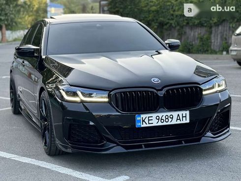 BMW 5 серия 2017 - фото 23