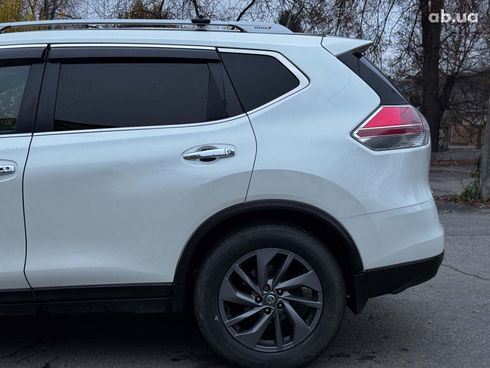 Nissan Rogue 2016 белый - фото 16