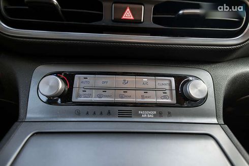 Hyundai Kona 2021 - фото 18