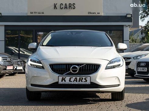Volvo V40 2017 - фото 2
