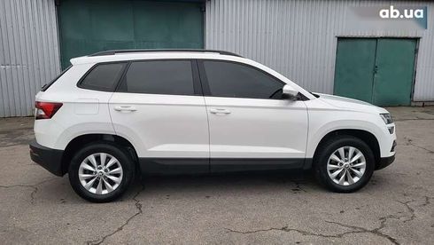 Skoda Karoq 2021 - фото 16