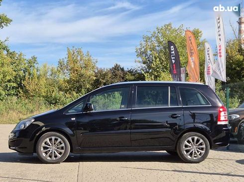 Opel Zafira 2010 - фото 12