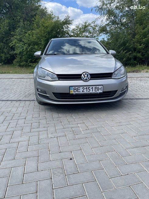 Volkswagen Golf 2013 серебристый - фото 2