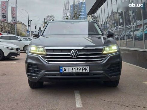 Volkswagen Touareg 2021 - фото 2