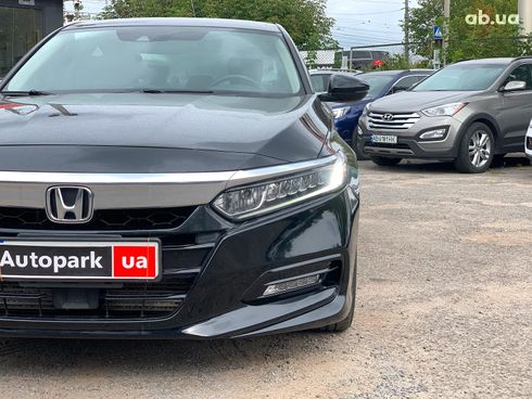 Honda Accord 2018 черный - фото 9