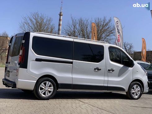 Opel Vivaro 2017 - фото 22